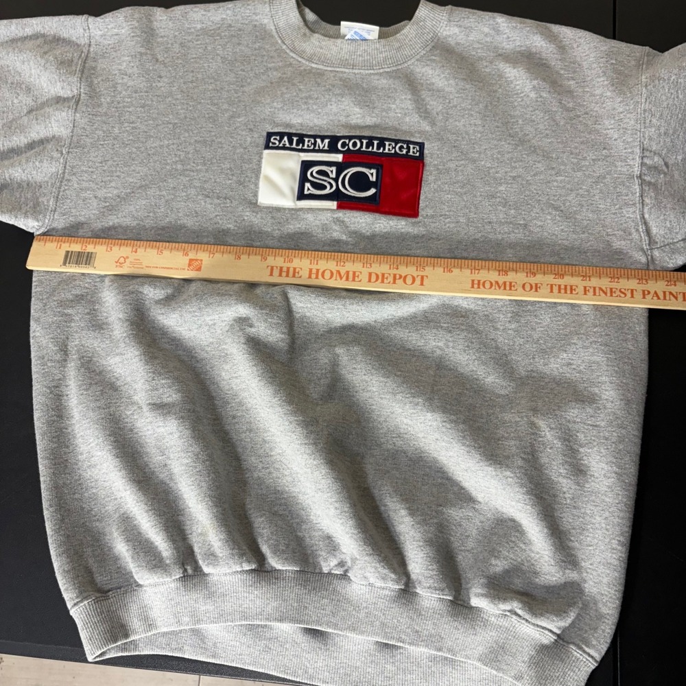 VTg Y2K Salem College Crewneck Sweatshirt Size L Gray Embroidered Pullover - Picture 10 of 14